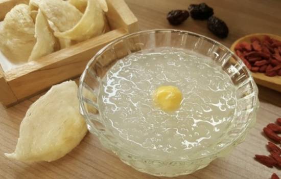 Bí quyết chưng tổ yến đường phèn đơn giản tại nhà